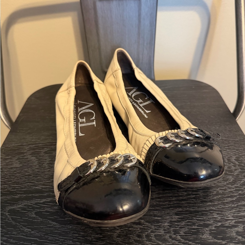 AGL Attilio Giusti Leombruni Ballet Flats 37 Beige Black Cap Toe Italy